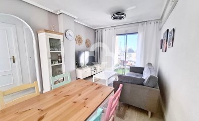 Resale - Apartment / flat -
Torrevieja - Nueva Torrevieja - Aguas Nuevas
