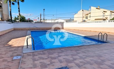 Resale - Apartment / flat -
Torrevieja - Nueva Torrevieja - Aguas Nuevas