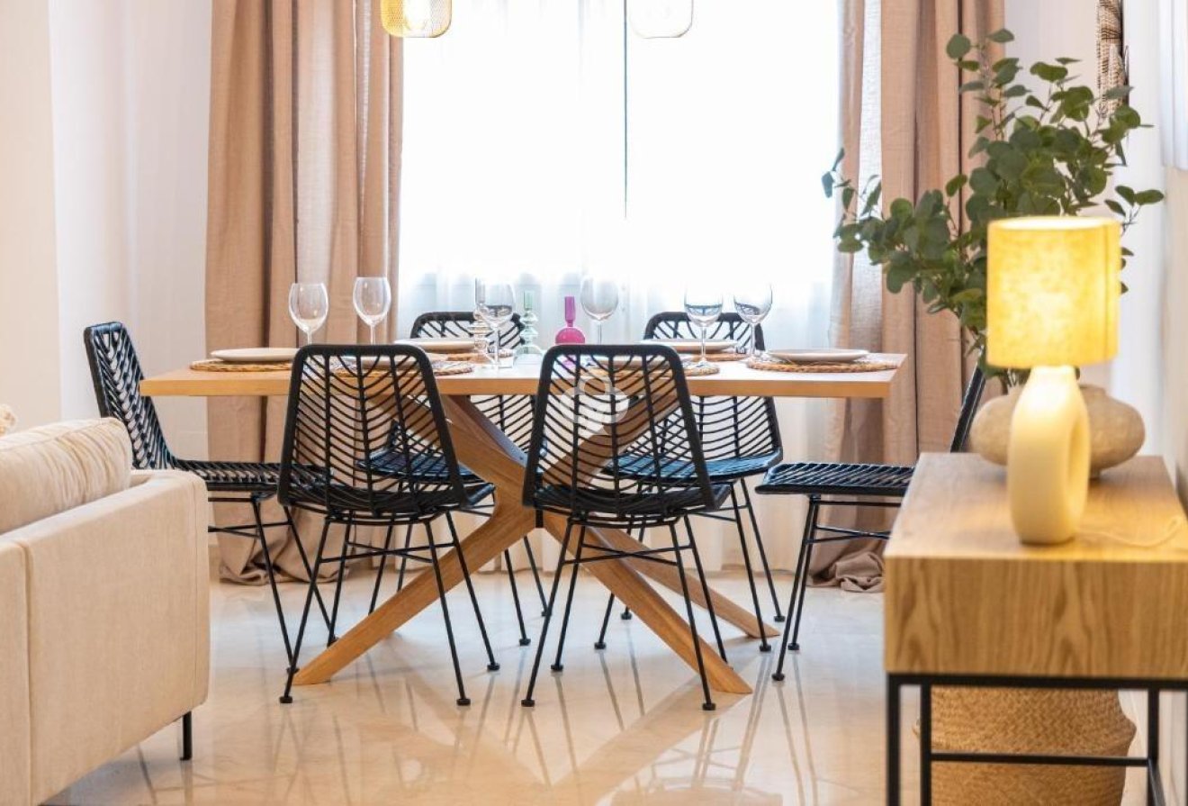 Resale - Apartament -
Fuengirola - Centro