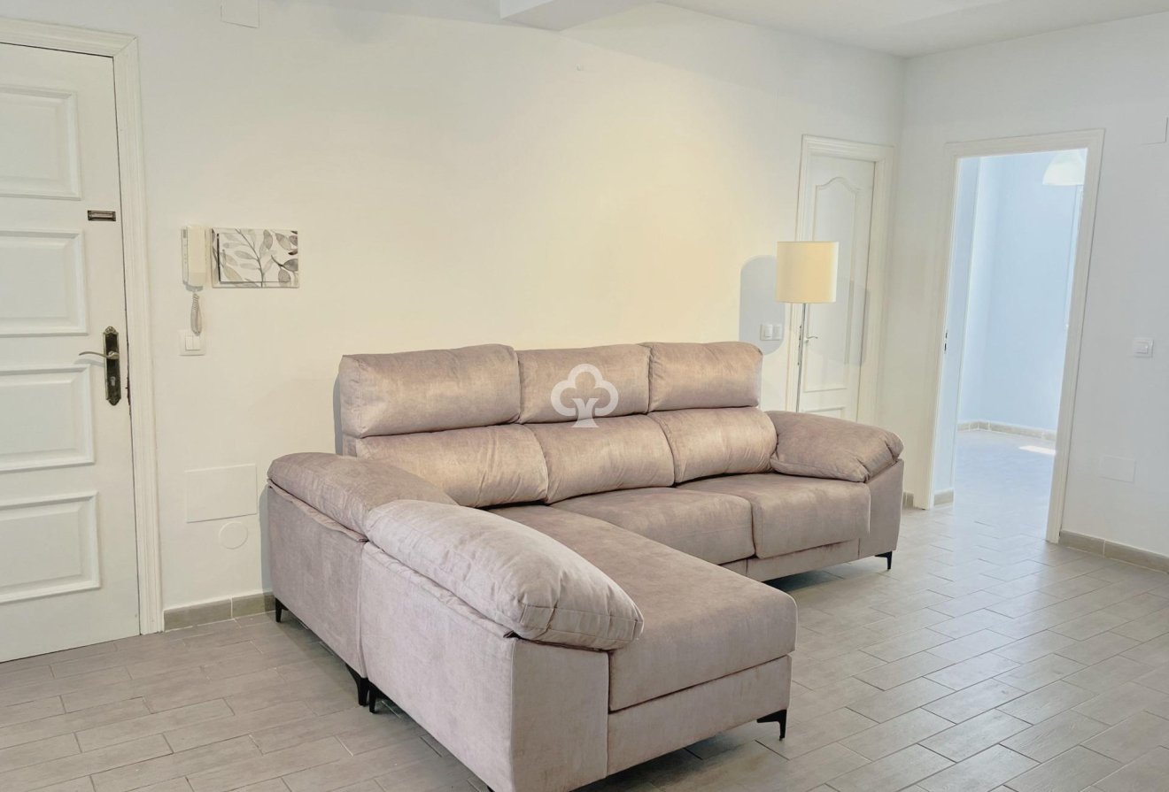 Resale - Apartament -
Fuengirola - 2ª Línea de playa