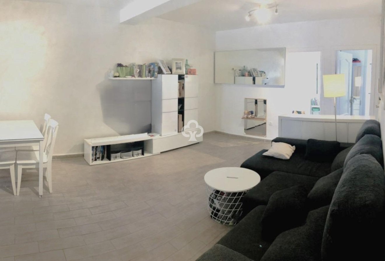 Resale - Apartament -
Fuengirola - 2ª Línea de playa