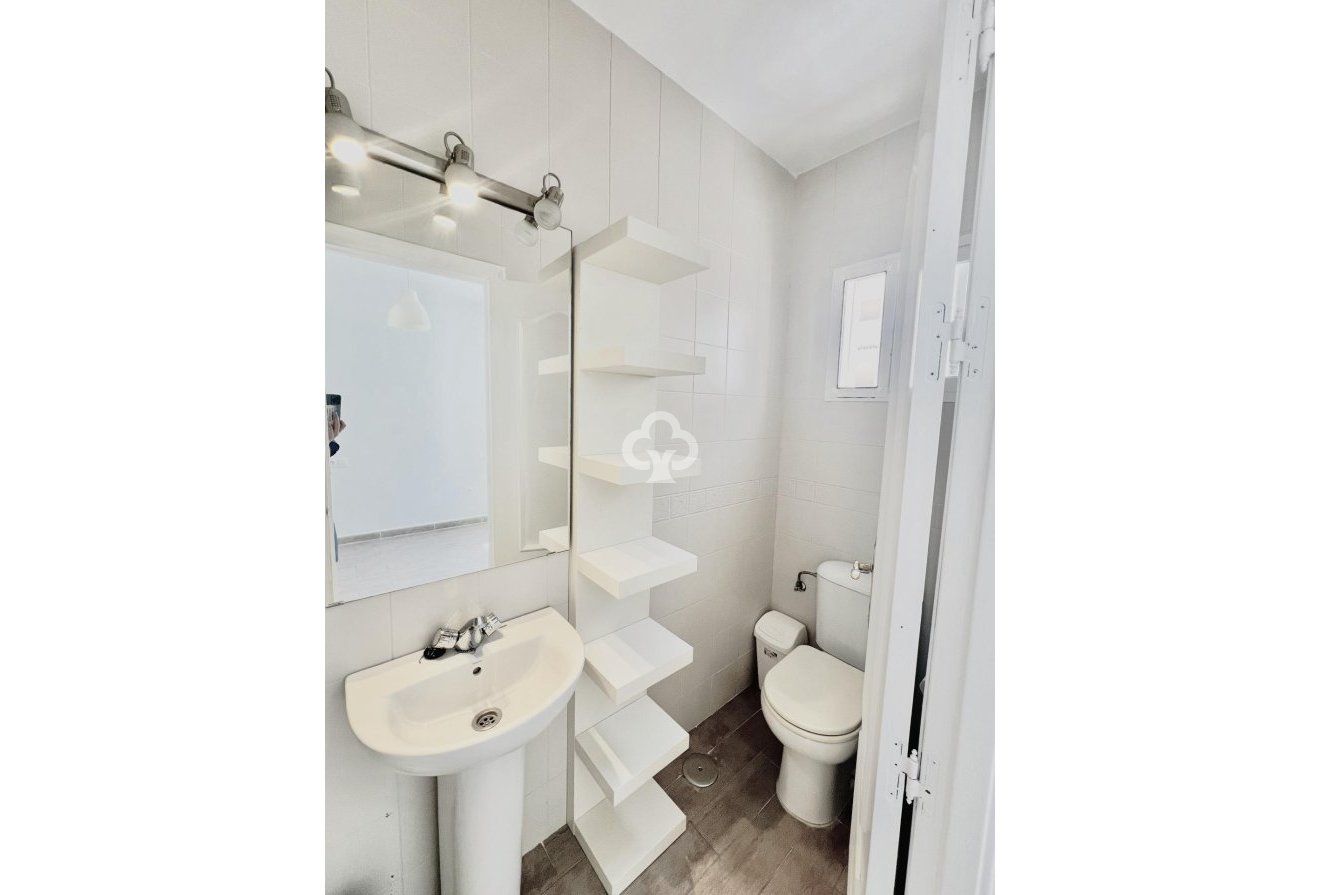 Resale - Apartament -
Fuengirola - 2ª Línea de playa