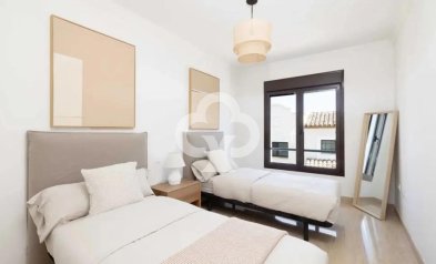 New Build - Adosados -
Estepona - Calle Perú, 1