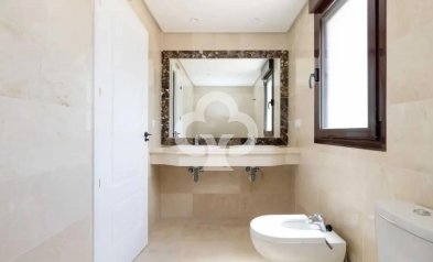 New Build - Adosados -
Estepona - Calle Perú, 1