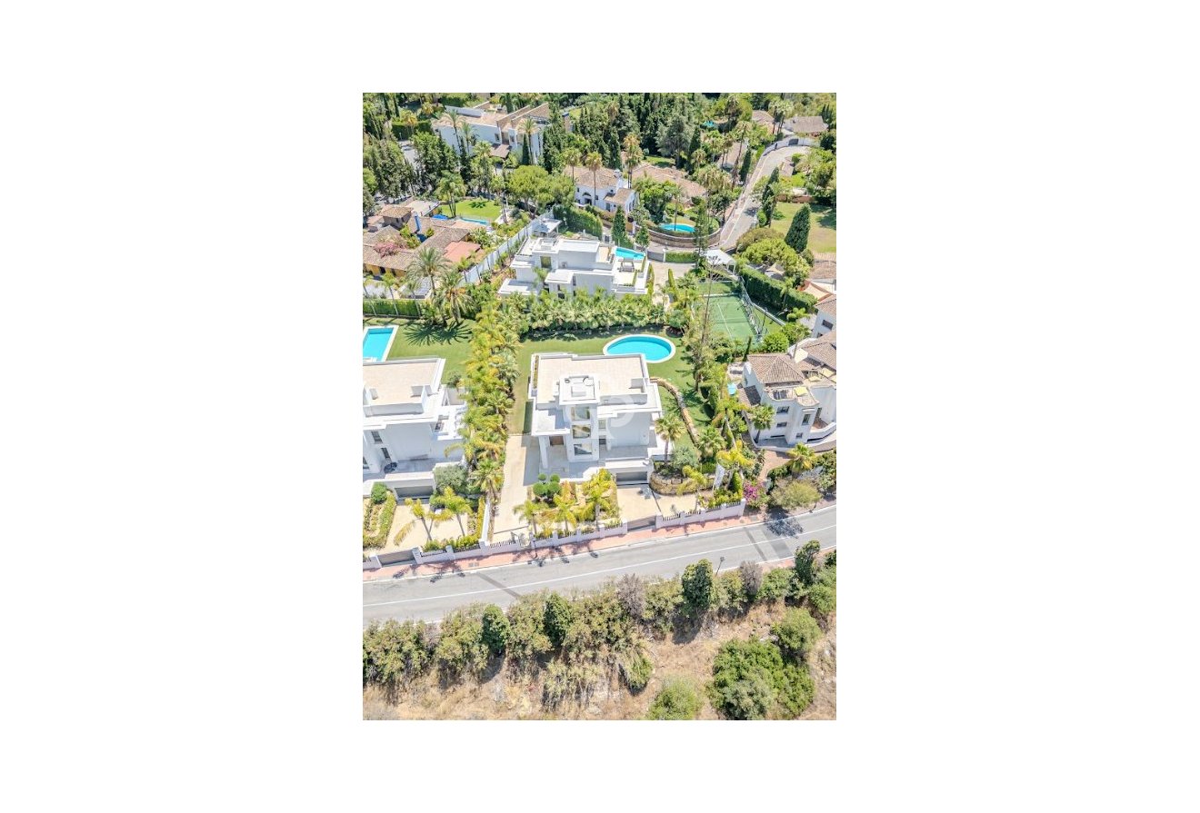 Obra nueva - Villas -
Marbella - 29602