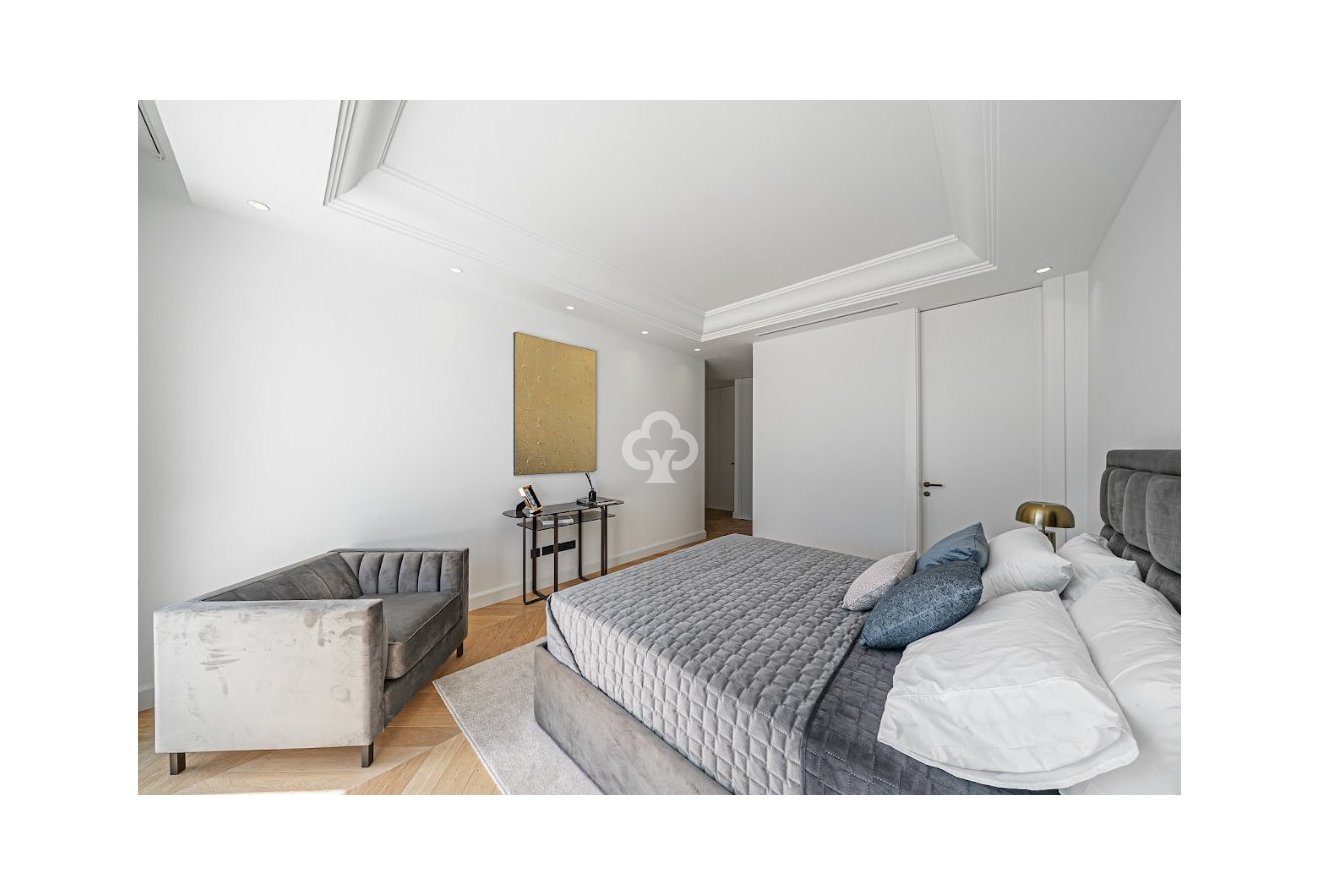 Obra nueva - Villas -
Marbella - 29602