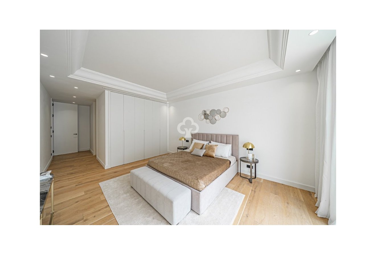 Obra nueva - Villas -
Marbella - 29602