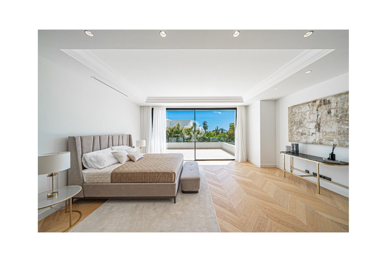 Obra nueva - Villas -
Marbella - 29602