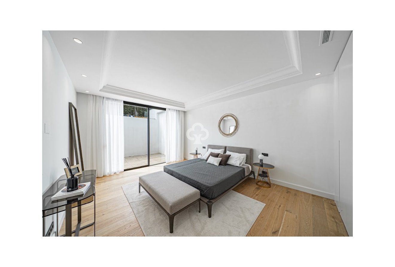 Obra nueva - Villas -
Marbella - 29602