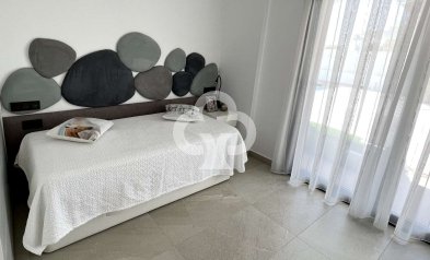 Obra nueva - Chalet independiente -
Rojales - 03170