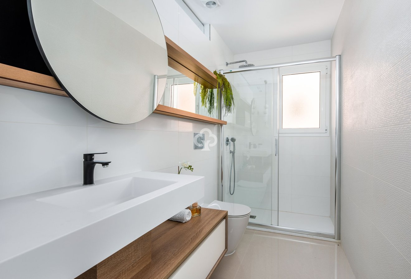 New Build - Bajos -
Rojales - 03170