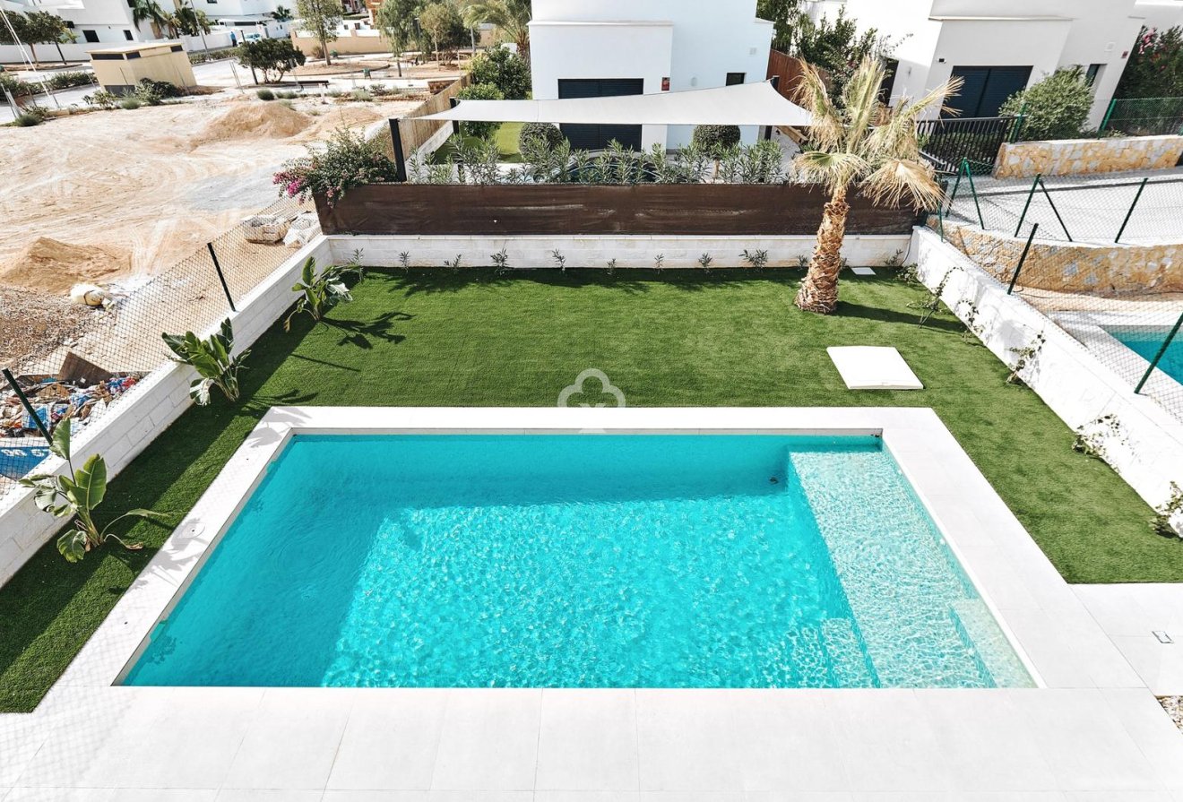 New Build - Chalet independiente -
Los Montesinos - 03187