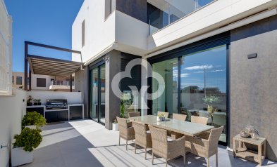 New Build - Chalet independiente -
Pilar de la Horadada - 03190