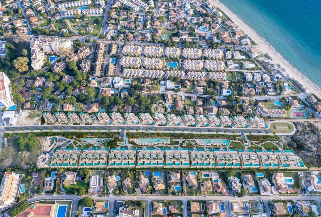 New Build - Adosados -
Marbella - Avenida Playas Andaluzas, 2