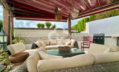 Resale - Casa -
Fuengirola - Los Pacos