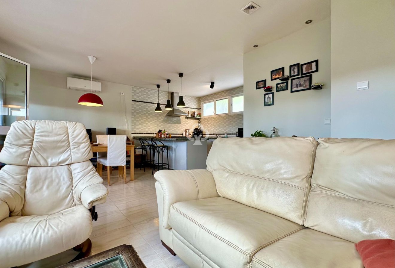 Resale - Casa -
Fuengirola - Los Pacos