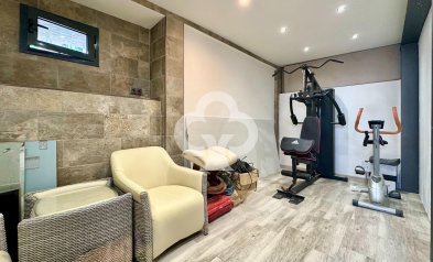 Resale - Casa -
Fuengirola - Los Pacos