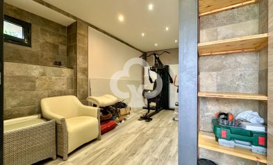 Resale - Casa -
Fuengirola - Los Pacos
