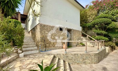 Resale - Casa -
Fuengirola - Los Pacos