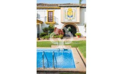 Resale - Semi-detached house -
Fuengirola - Centro