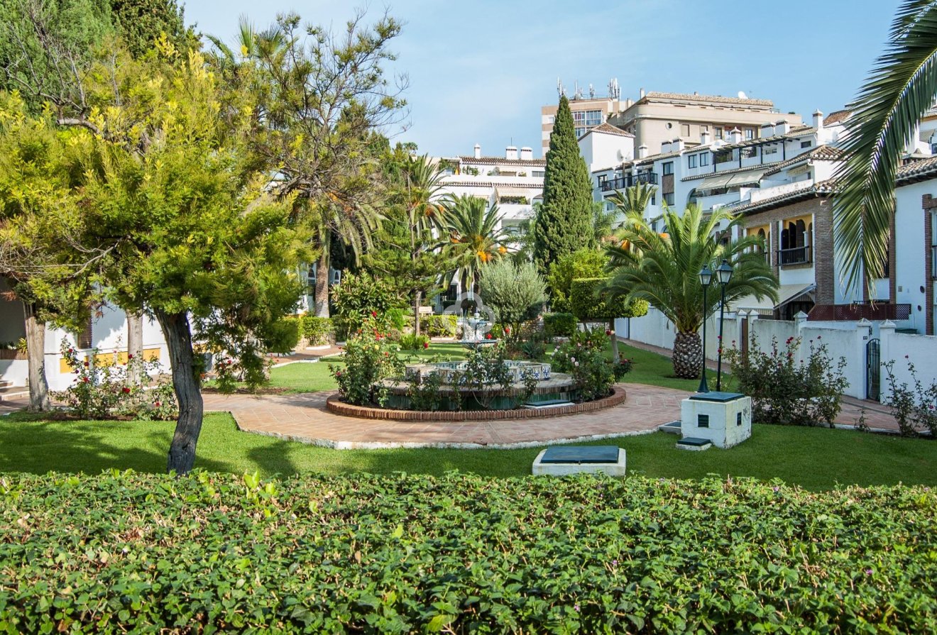 Resale - Semi-detached house -
Fuengirola - Centro