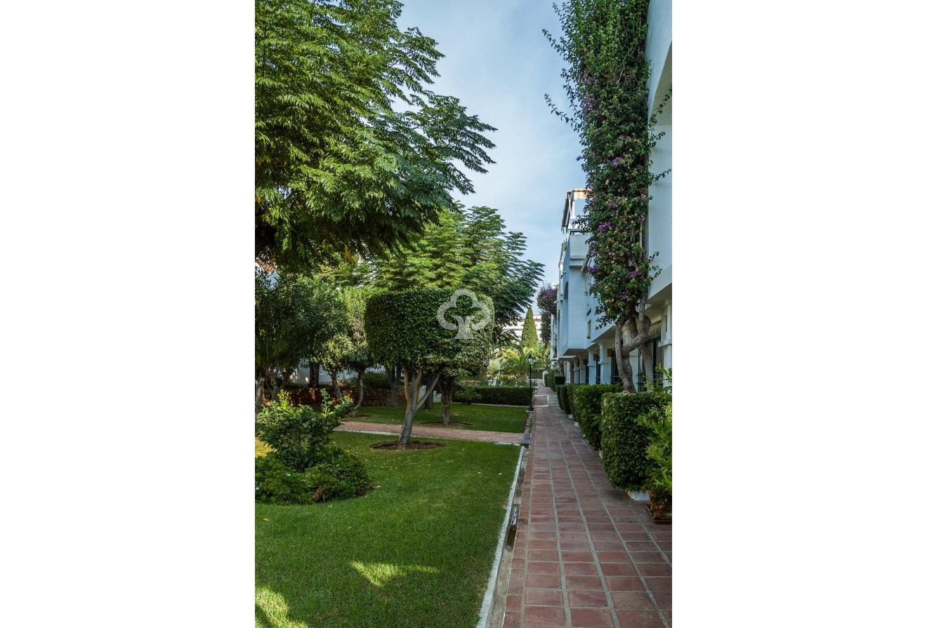 Resale - Semi-detached house -
Fuengirola - Centro