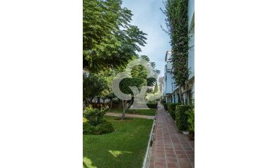 Resale - Semi-detached house -
Fuengirola - Centro