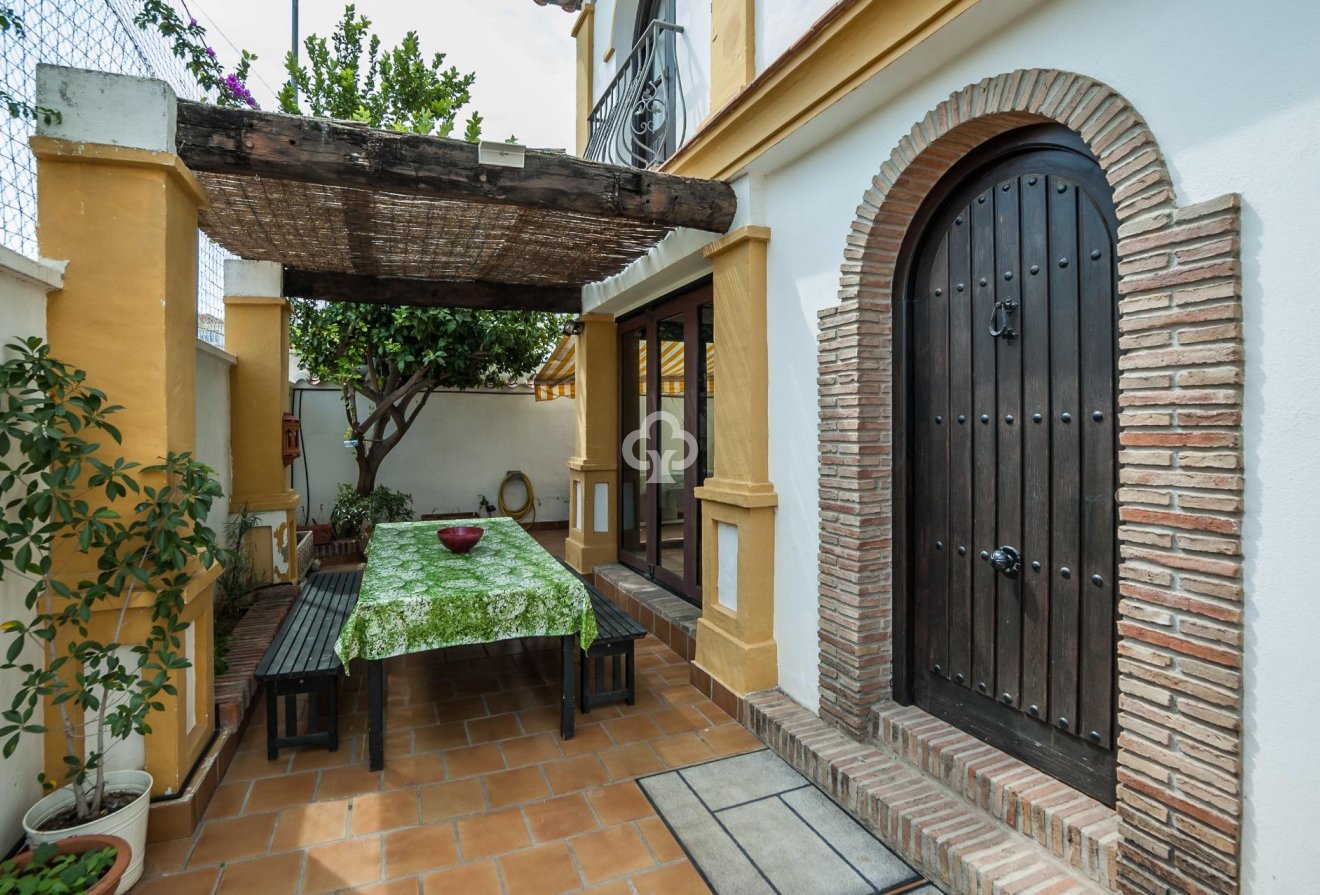 Resale - Semi-detached house -
Fuengirola - Centro