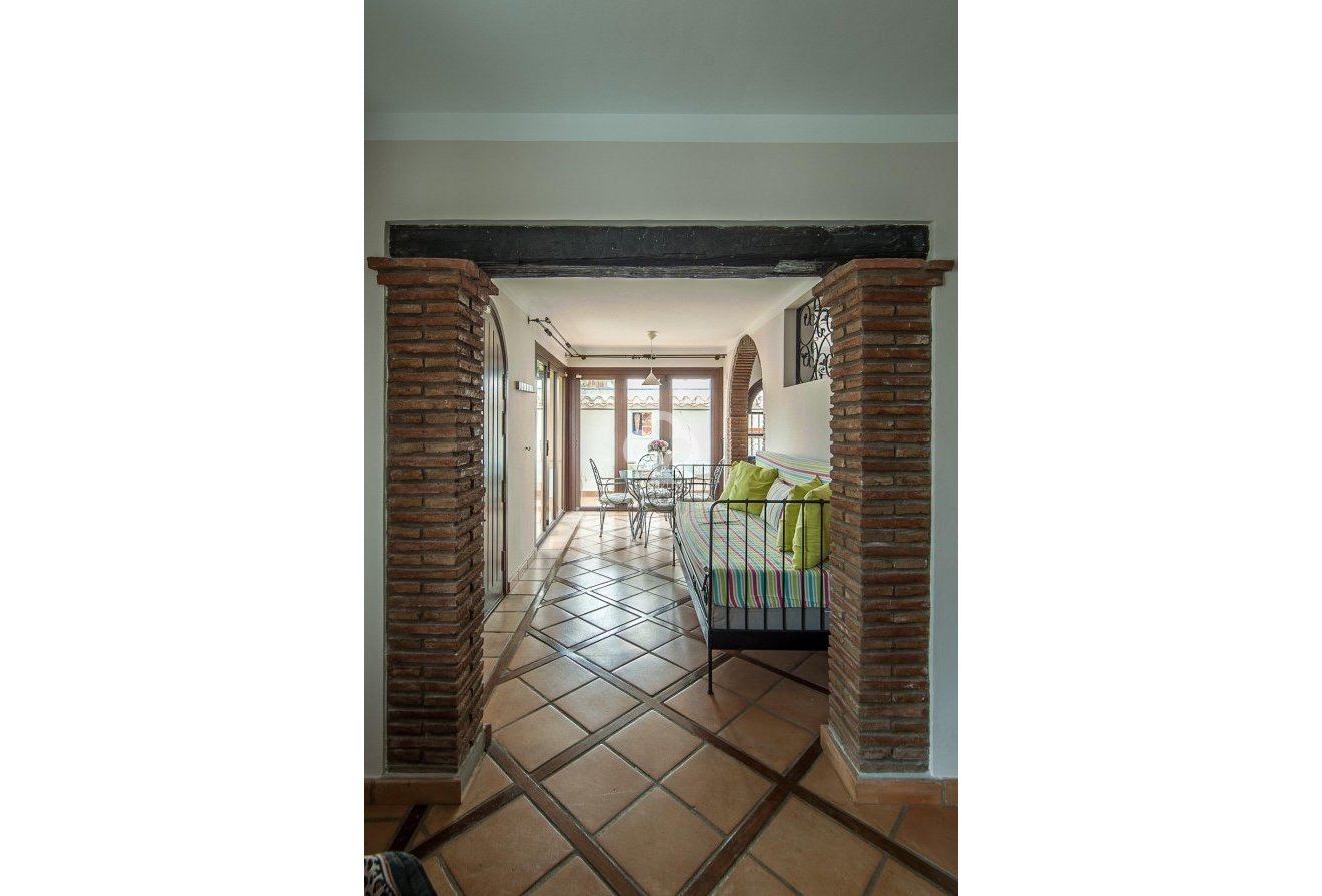 Resale - Semi-detached house -
Fuengirola - Centro