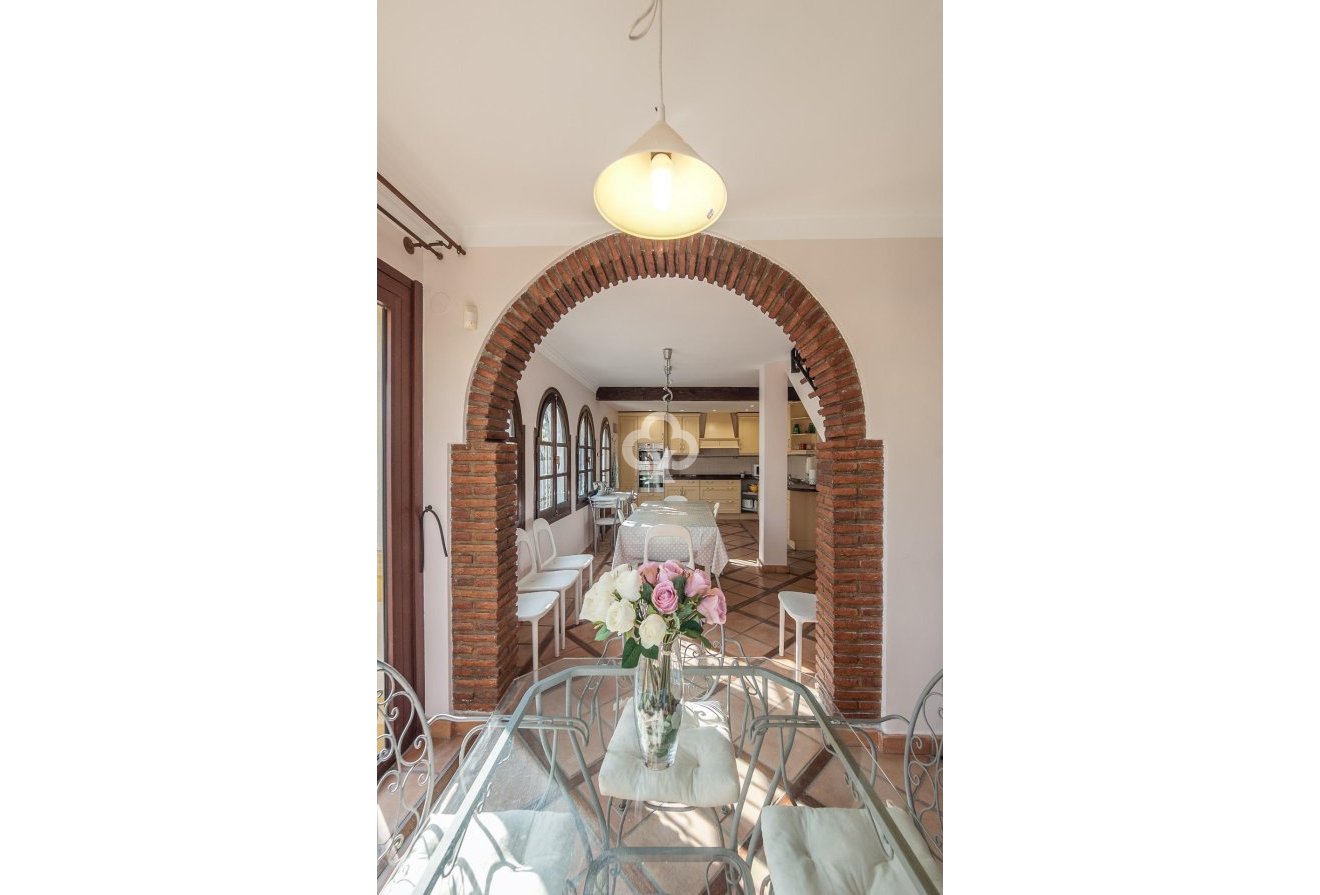 Resale - Semi-detached house -
Fuengirola - Centro