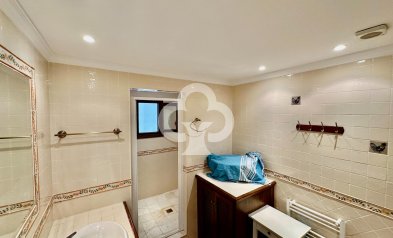 Resale - Semi-detached house -
Fuengirola - Centro