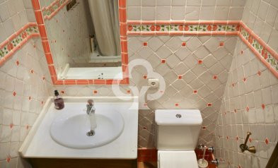 Resale - Semi-detached house -
Fuengirola - Centro