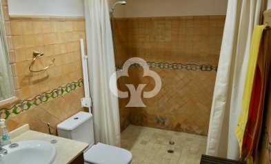 Resale - Semi-detached house -
Fuengirola - Centro