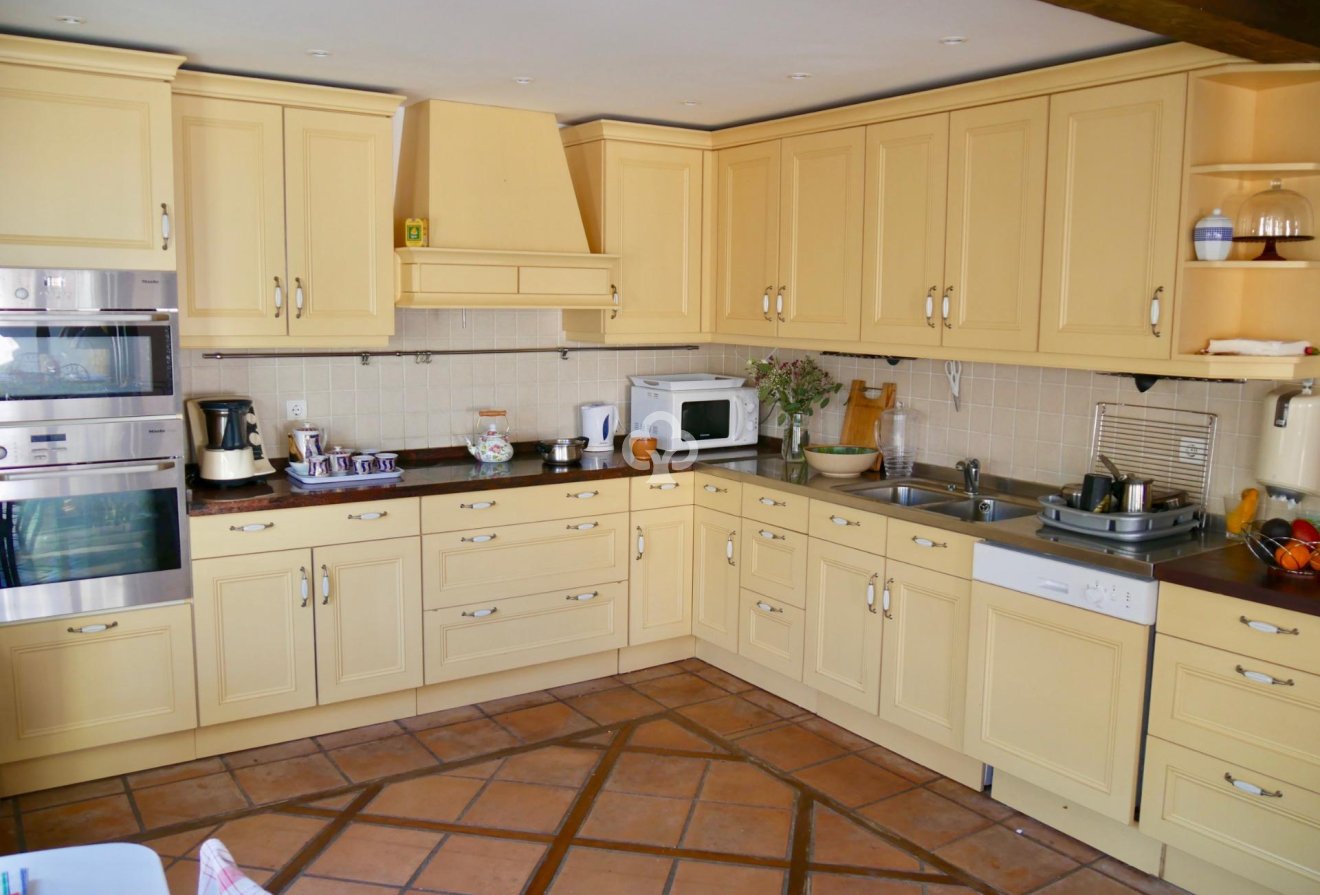 Resale - Semi-detached house -
Fuengirola - Centro