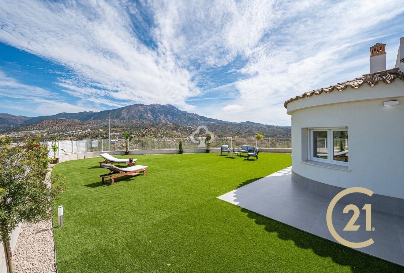 Uudiskohde - Chalet independiente -
Viñuela