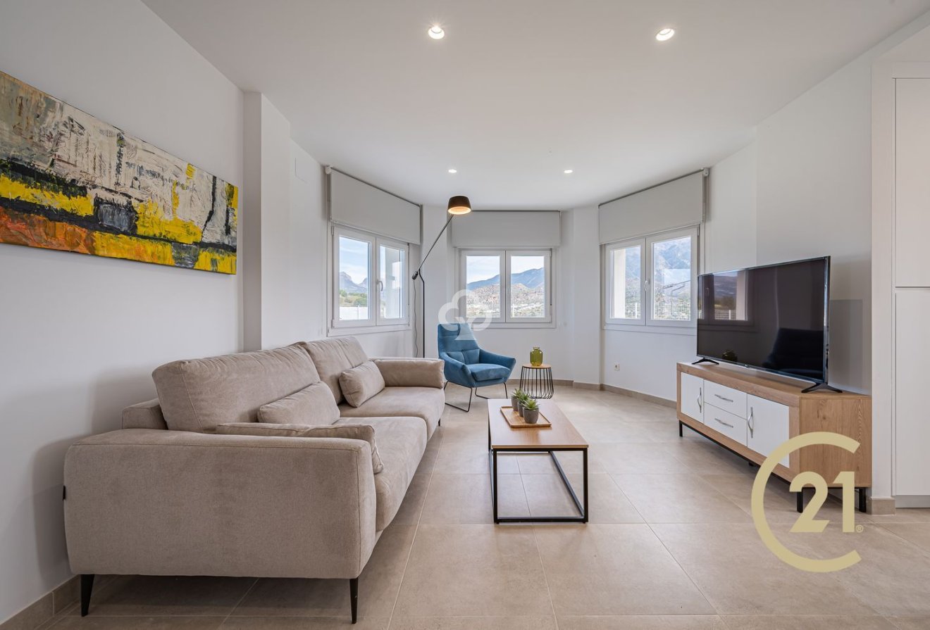 Uudiskohde - Chalet independiente -
Viñuela