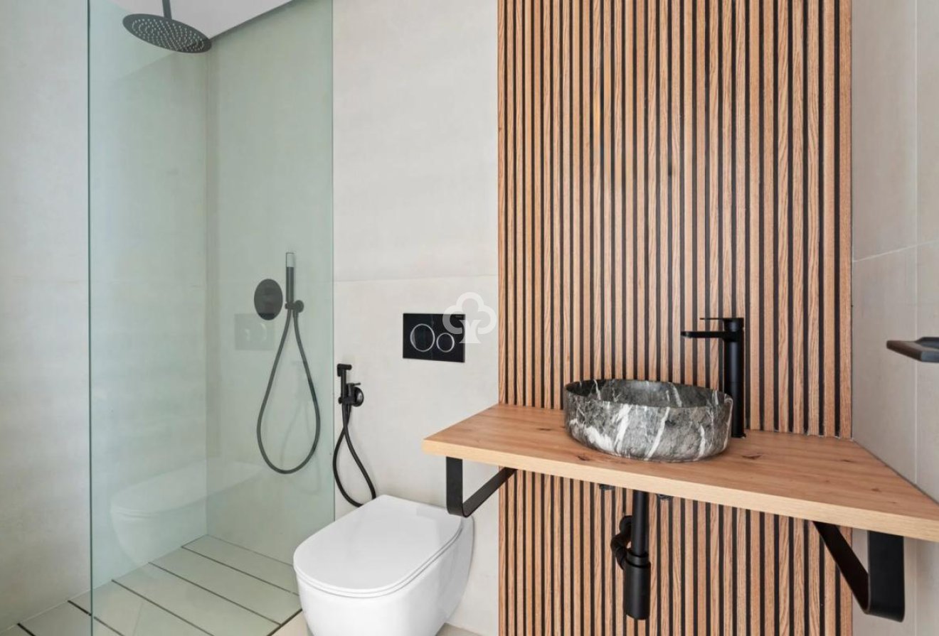 New Build - Adosados -
Estepona - Calle Tolox, 8