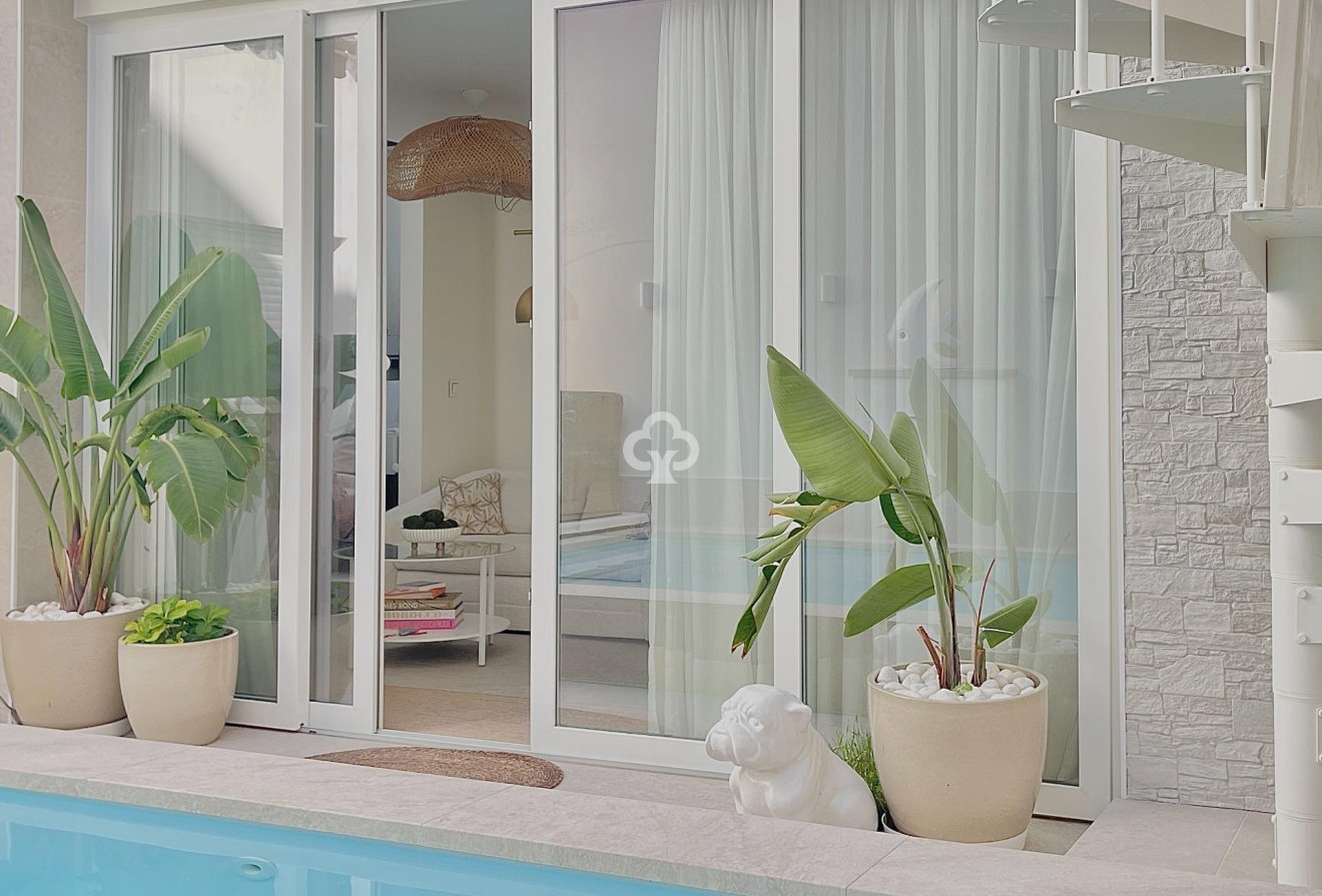 Resale - Townhouse -
Fuengirola - 2ª Línea de playa