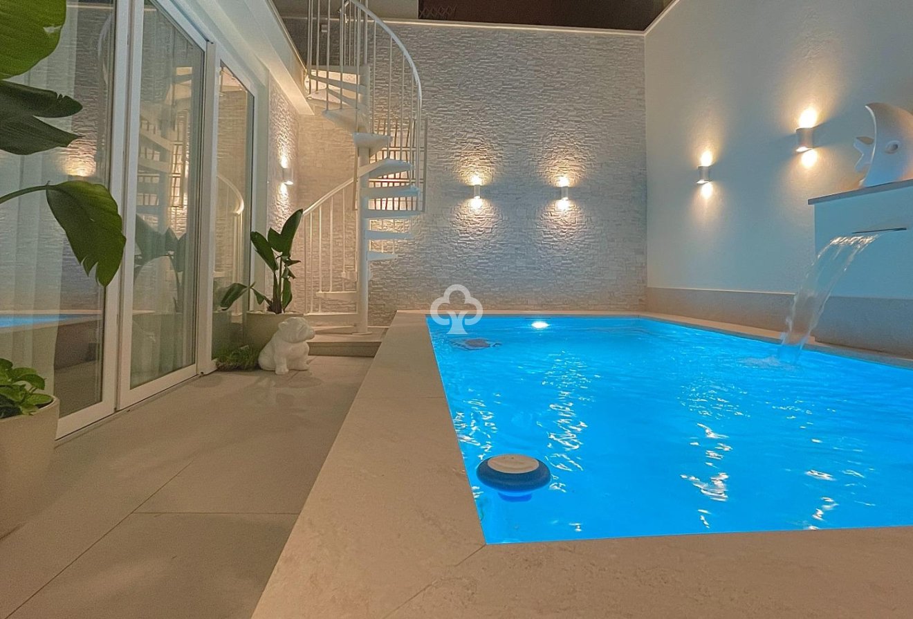 Resale - Townhouse -
Fuengirola - 2ª Línea de playa