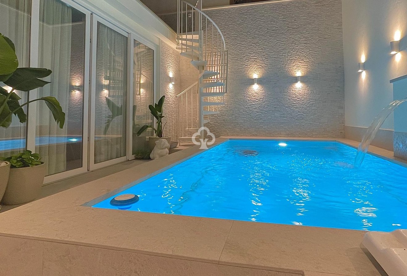 Resale - Townhouse -
Fuengirola - 2ª Línea de playa