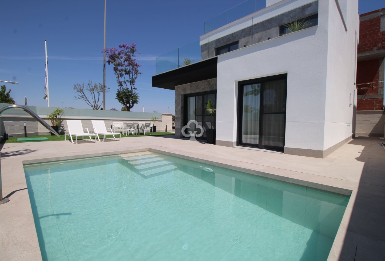 Obra nueva - Villas -
Pilar de la Horadada - 03190