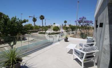 Obra nueva - Villas -
Pilar de la Horadada - 03190