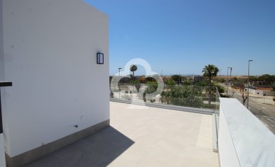 Obra nueva - Villas -
Pilar de la Horadada - 03190