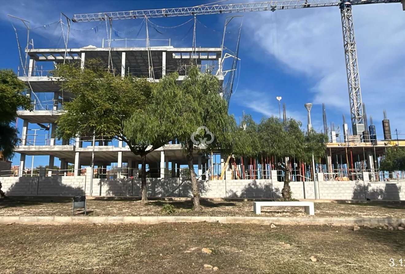 Resale - Apartment / flat -
Torrevieja - Nueva Torrevieja - Aguas Nuevas