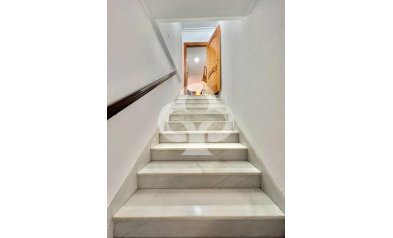 Resale - Chalet -
Fuengirola - Centro