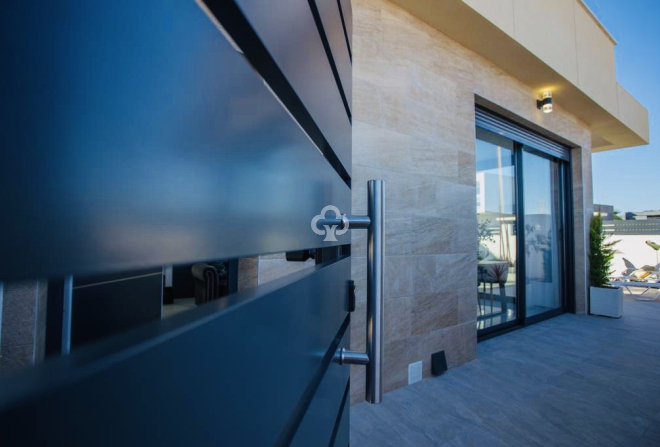 New Build - Chalet independiente -
Los Montesinos - 03187