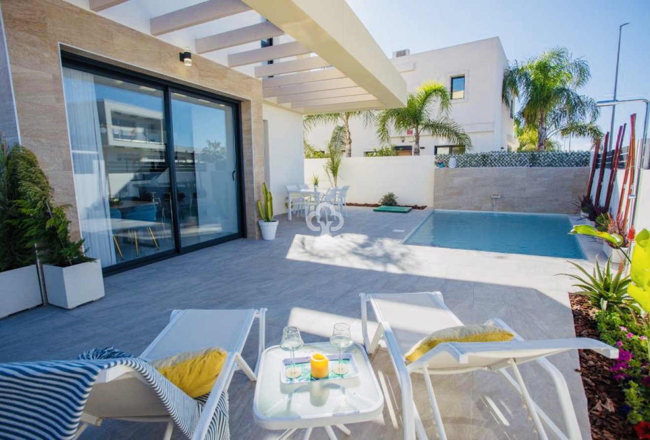 New Build - Chalet independiente -
Los Montesinos - 03187