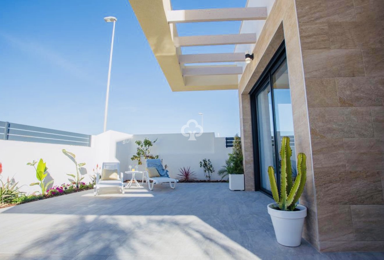 New Build - Chalet independiente -
Los Montesinos - 03187