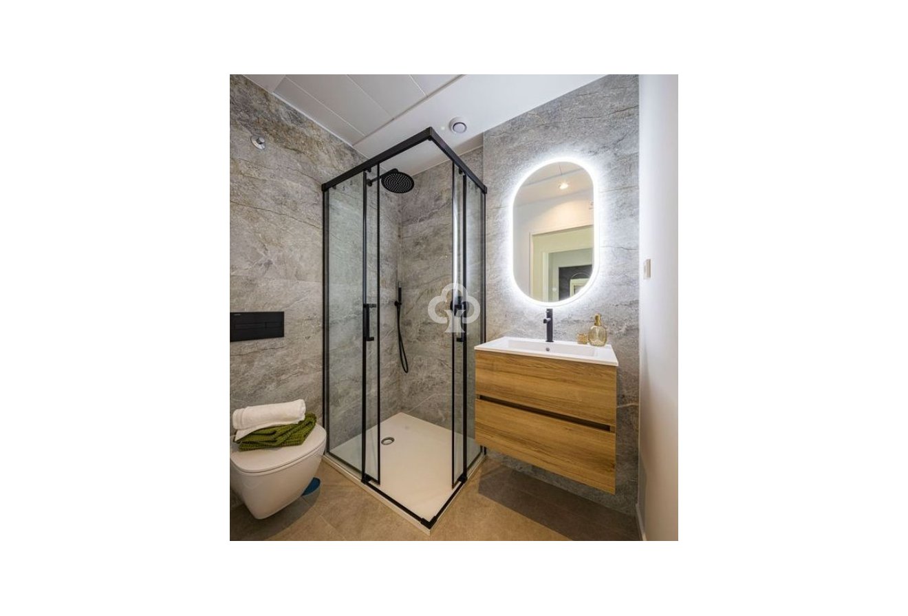 Neue Gebäude - Bajos -
San Pedro del Pinatar