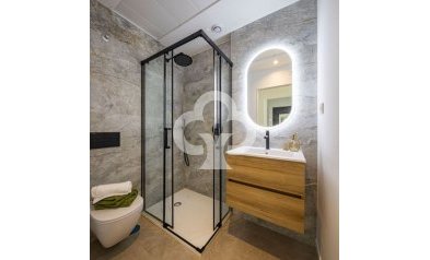 Neue Gebäude - Bajos -
San Pedro del Pinatar